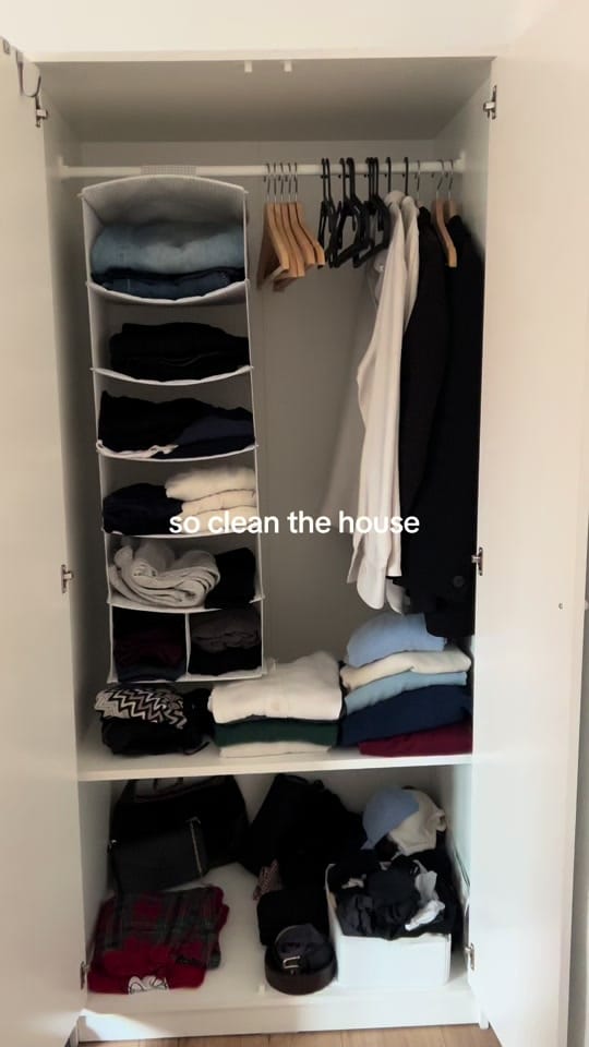 Post 6 by αnnα on TikTok (video)