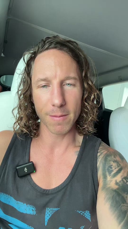 Post 1 by Magic Milk on TikTok (video)