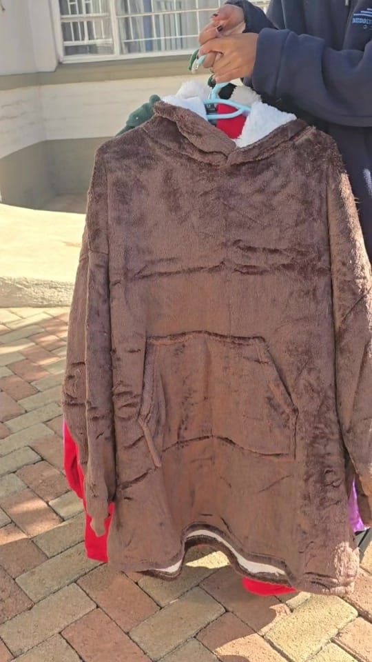 Post 4 by bedding and morning gowns on TikTok (video)