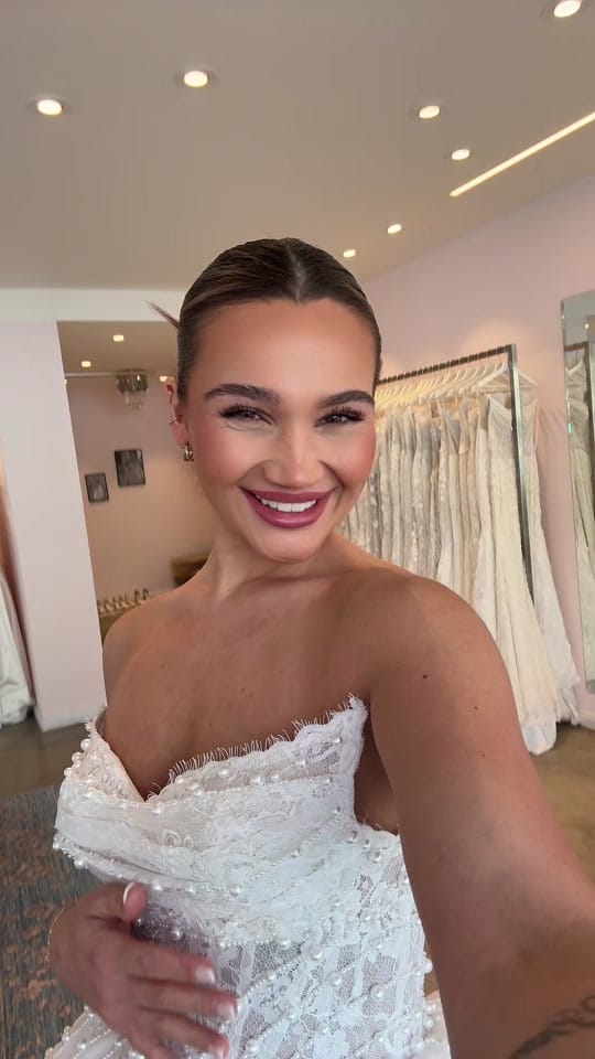 Post 4 by The Bride Hamburg on TikTok (video)