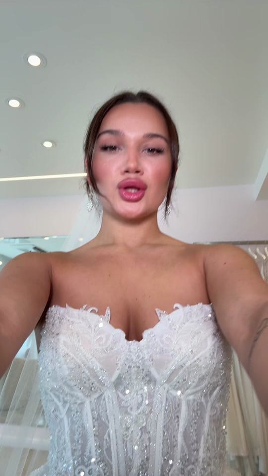 Post 9 by The Bride Hamburg on TikTok (video)