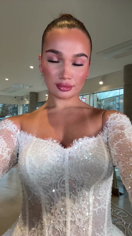Post 10 by The Bride Hamburg on TikTok (video)