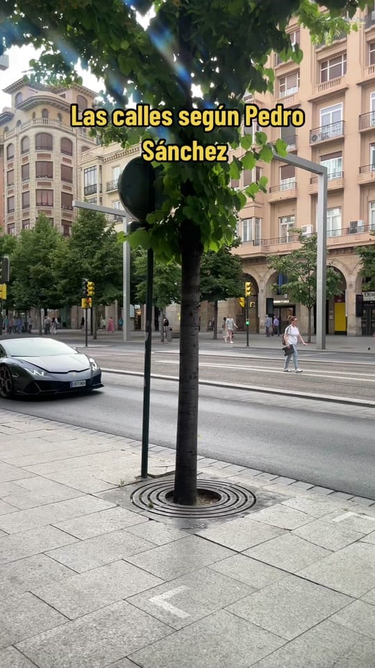 Post 2 by Supercars_Zaragoza on TikTok (video)