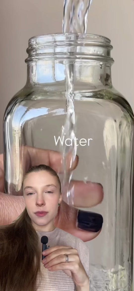 Post 4 by Heloisa Glock on TikTok (video)