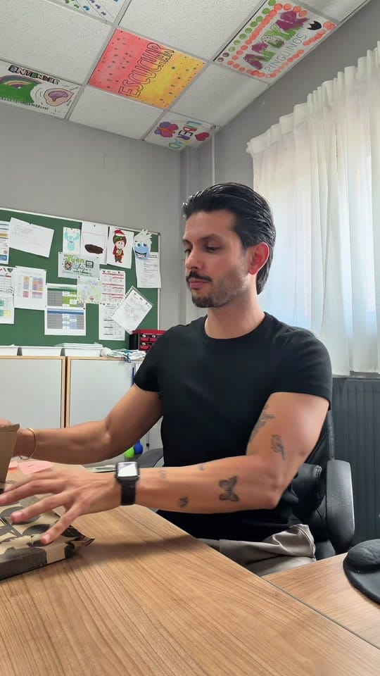 Post 4 by Juanlupa Teacher 👨🏽‍🏫 on TikTok (video)