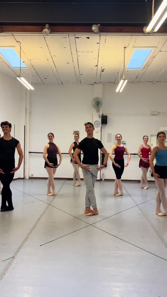 Post 4 by jon.diaz.ballet on TikTok (video)