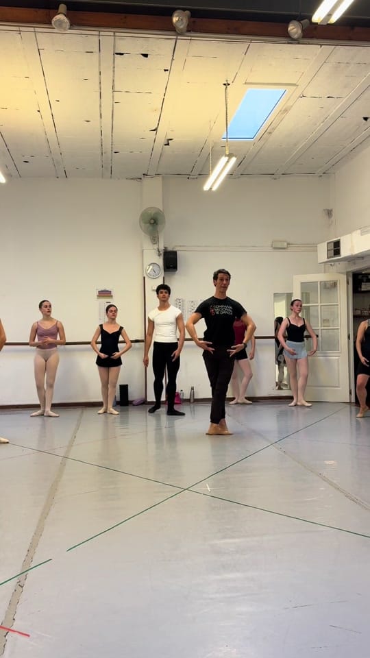 Post 7 by jon.diaz.ballet on TikTok (video)