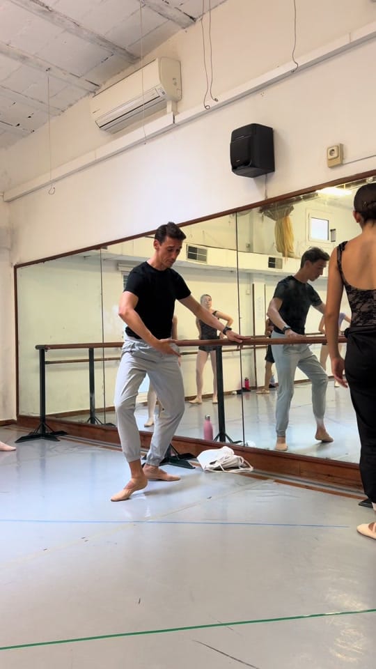 Post 3 by jon.diaz.ballet on TikTok (video)