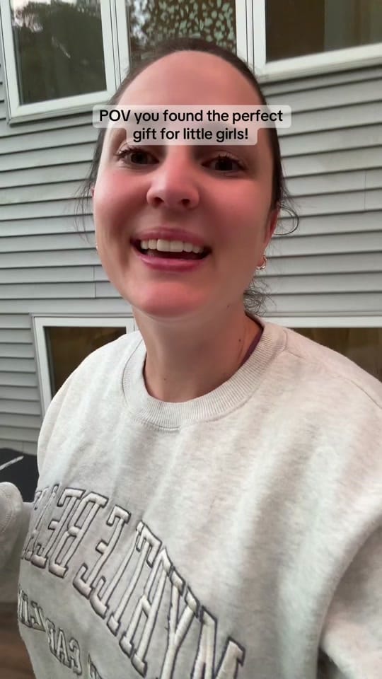 Post 3 by alongcameholly7 on TikTok (video)