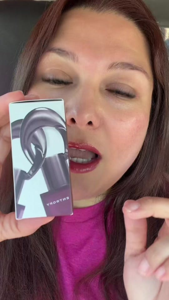 Post 1 by ✨ Roxy ✨ on TikTok (video)