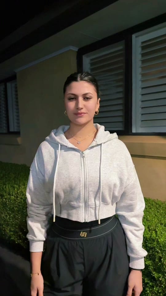 Post 5 by skinnedolives on TikTok (video)