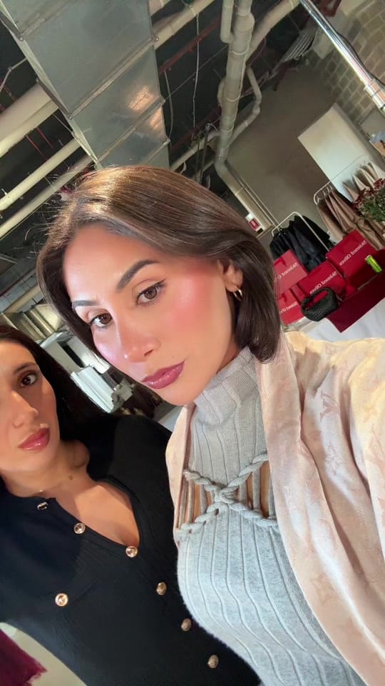 Post 9 by skinnedolives on TikTok (video)