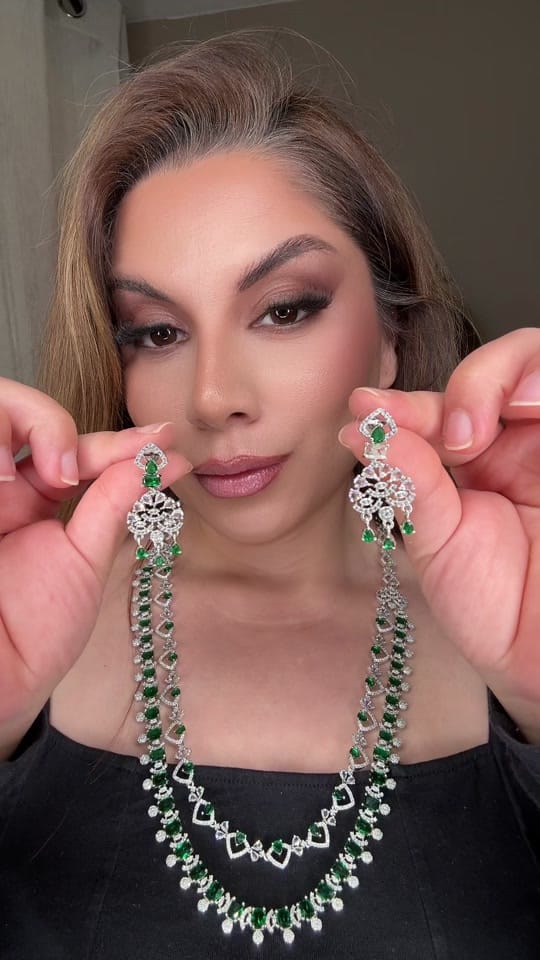 Post 8 by Y&Y Shop on TikTok (video)
