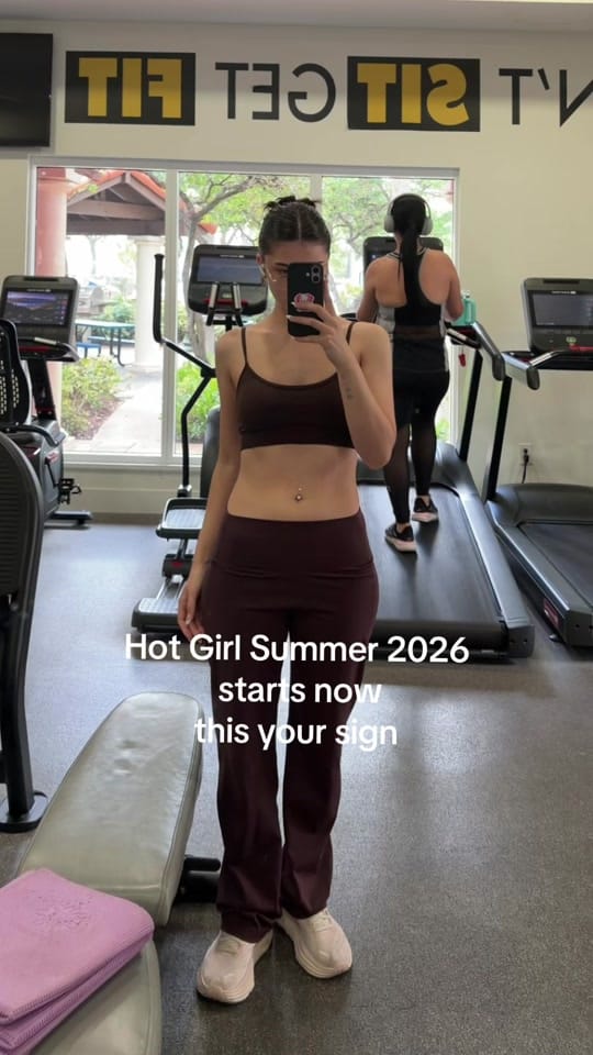 Post 9 by Majo on TikTok (video)