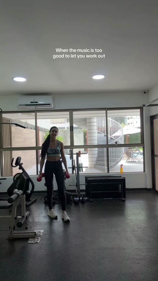Post 7 by Manuella Falcao on TikTok (video)
