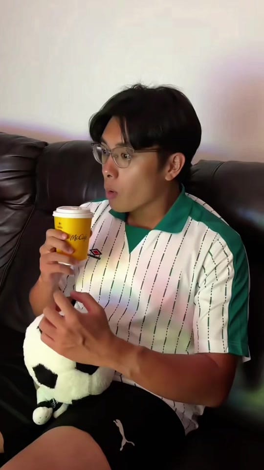 Post 2 by Leonleelx on TikTok (video)