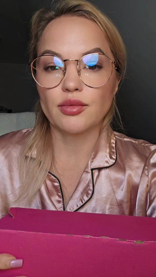 Post 4 by Viktorija on TikTok (video)