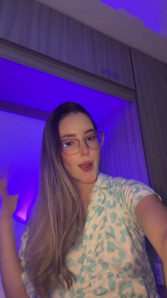 Post 2 by Valeria🪽 on TikTok (video)