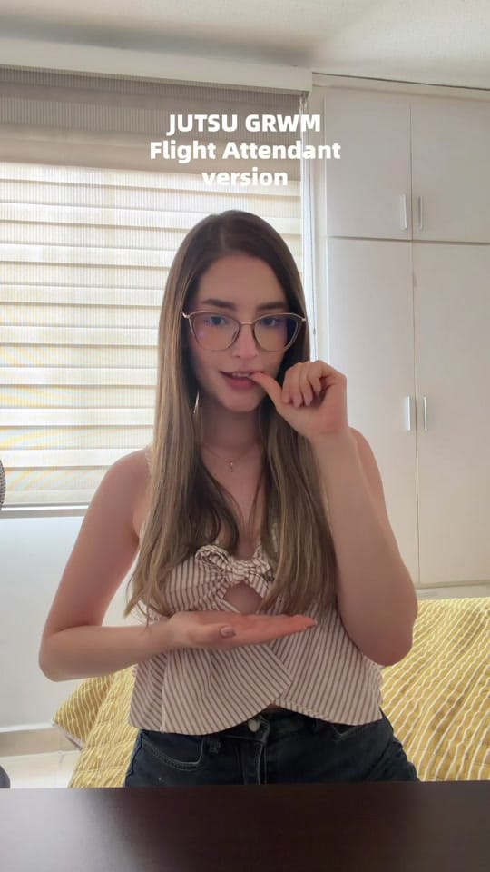 Post 1 by Valeria🪽 on TikTok (video)
