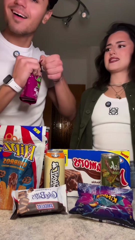 Post 1 by World of Candy 🍭 on TikTok (video)