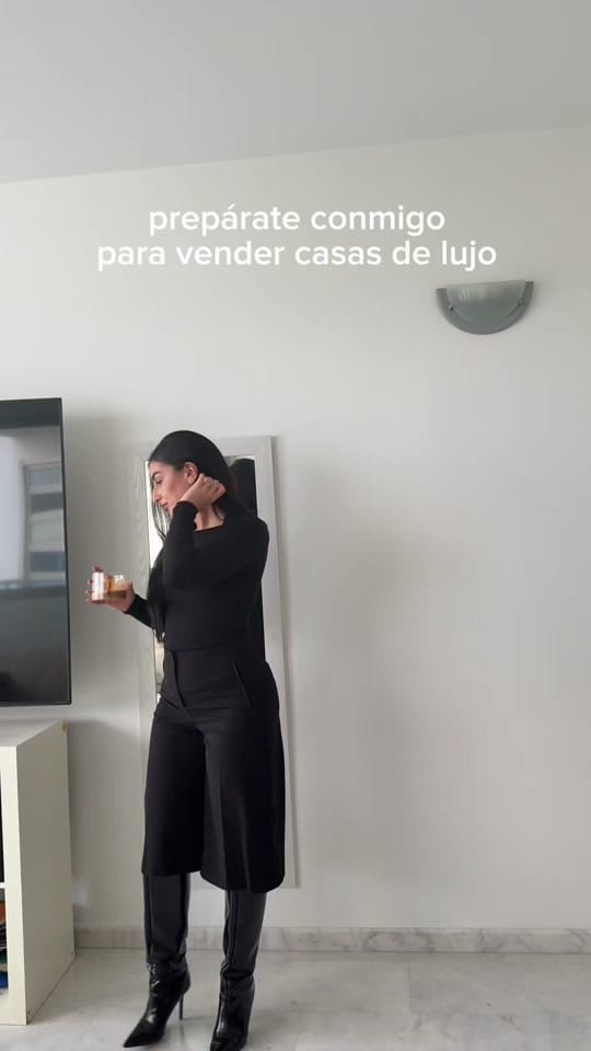 Post 9 by paolasirera.realestate on TikTok (video)