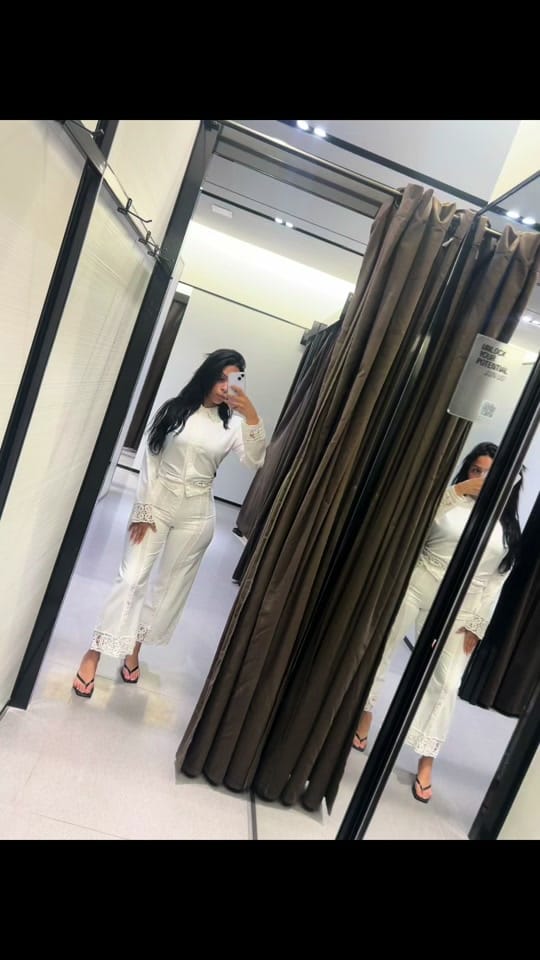 Post 1 by RiRi on TikTok (video)