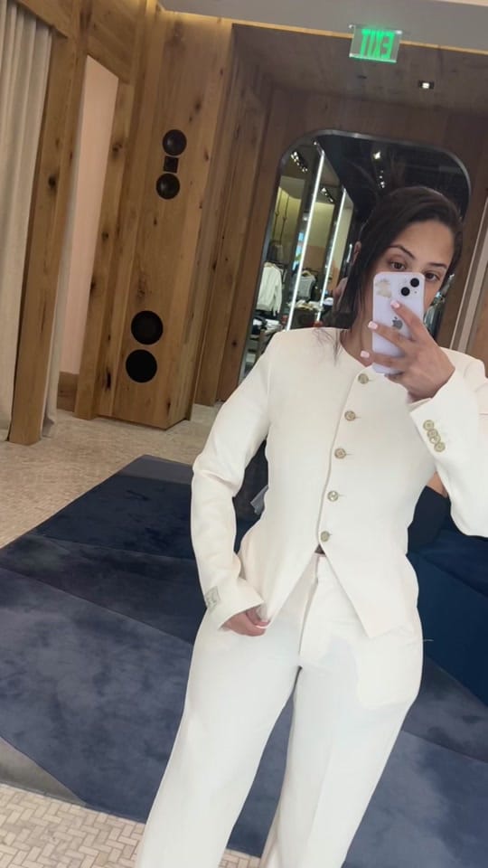 Post 7 by RiRi on TikTok (video)