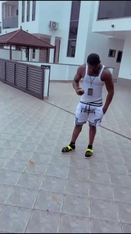 Post 6 by 🧁26th July 🥰for me 🍾🍾🍾 on TikTok (video)