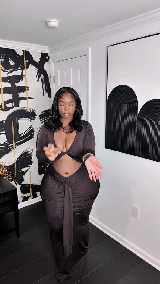 Post 5 by Sunasia on TikTok (video)