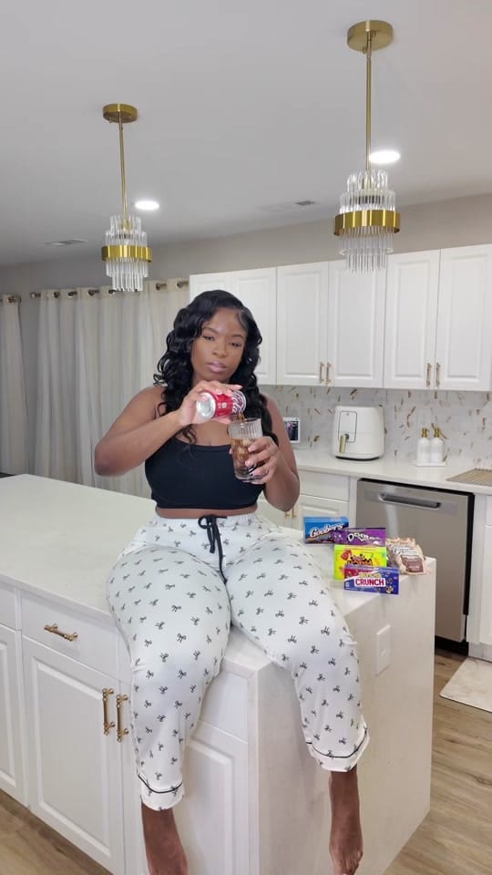 Post 1 by Sunasia on TikTok (video)
