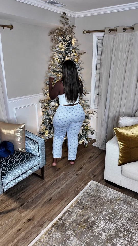 Post 4 by Sunasia on TikTok (video)