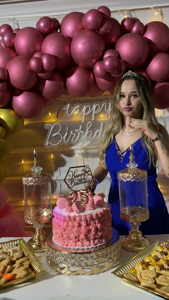 Post 8 by belugomez.18 on TikTok (video)
