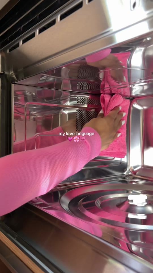 Post 8 by cleanwithcha on TikTok (video)
