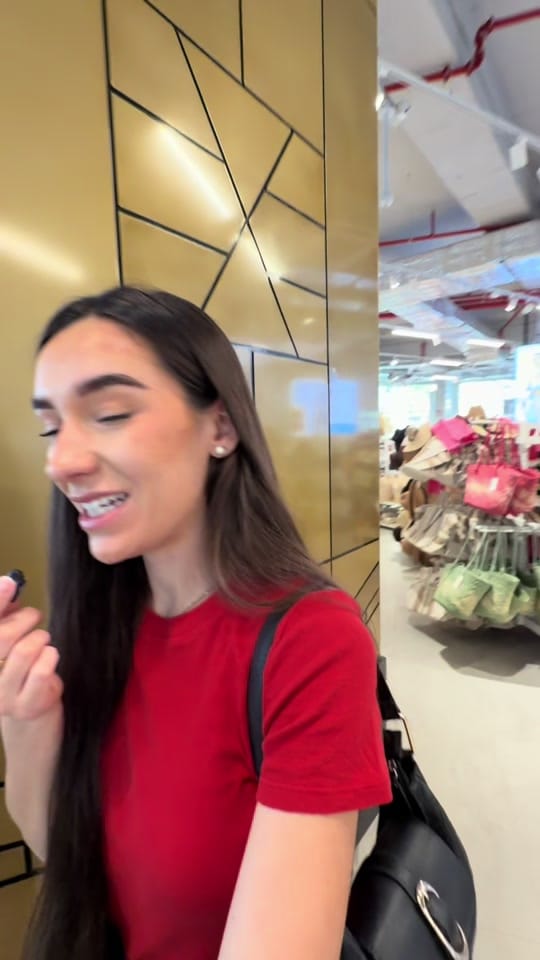 Post 1 by Teresa Baes on TikTok (video)