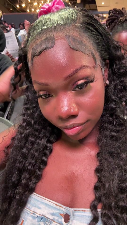 Post 6 by doseof.Valencia on TikTok (video)