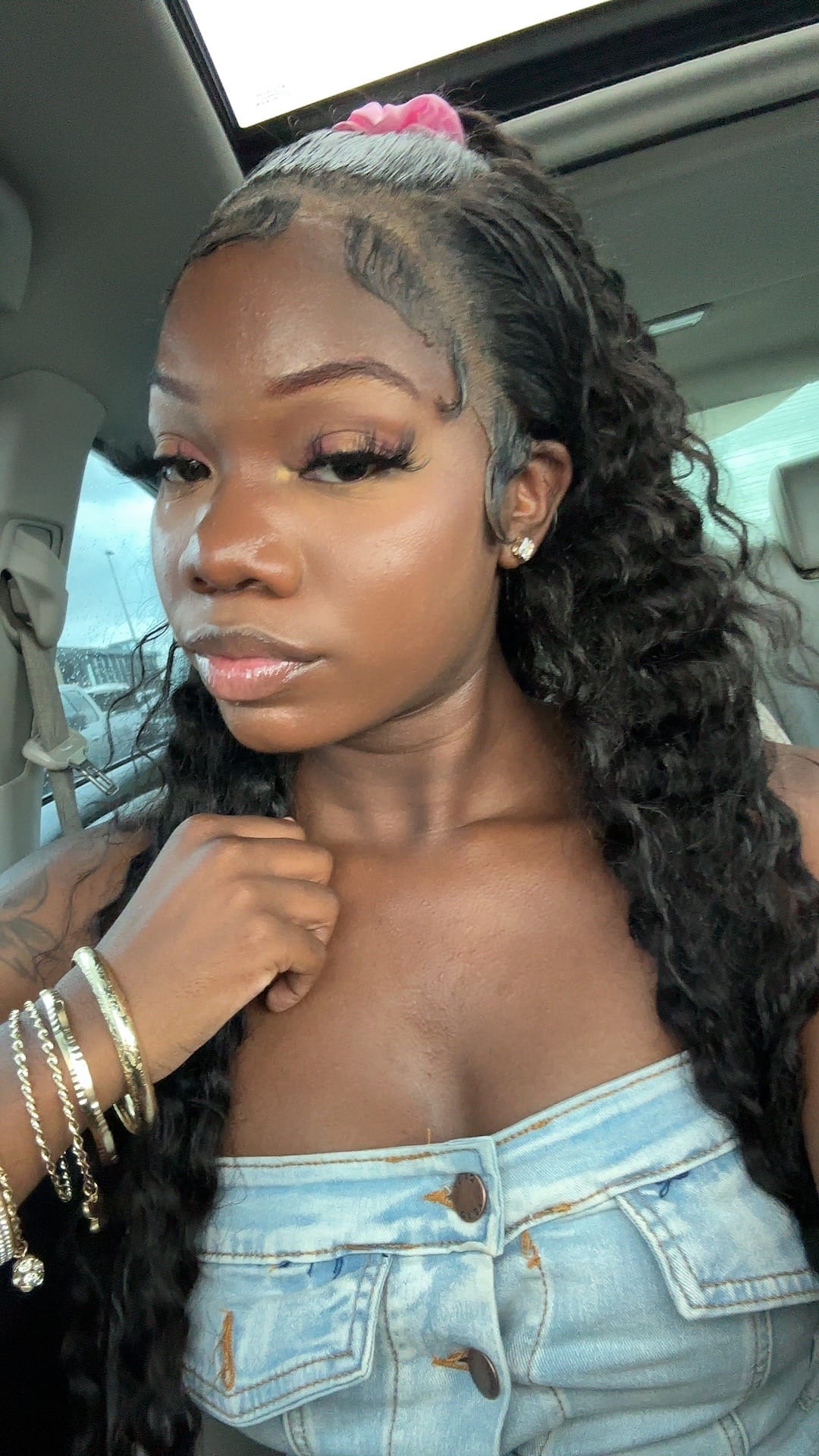Post 3 by doseof.Valencia on TikTok (video)