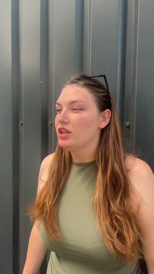 Post 3 by Bexy Glow on TikTok (video)
