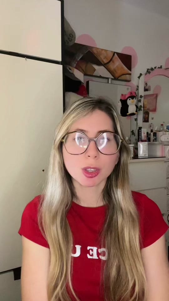 Post 6 by Carolina Rubio on TikTok (video)