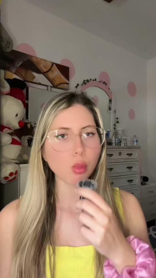 Post 4 by Carolina Rubio on TikTok (video)