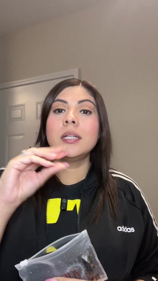 Post 1 by Gladys Jocelyn on TikTok (video)