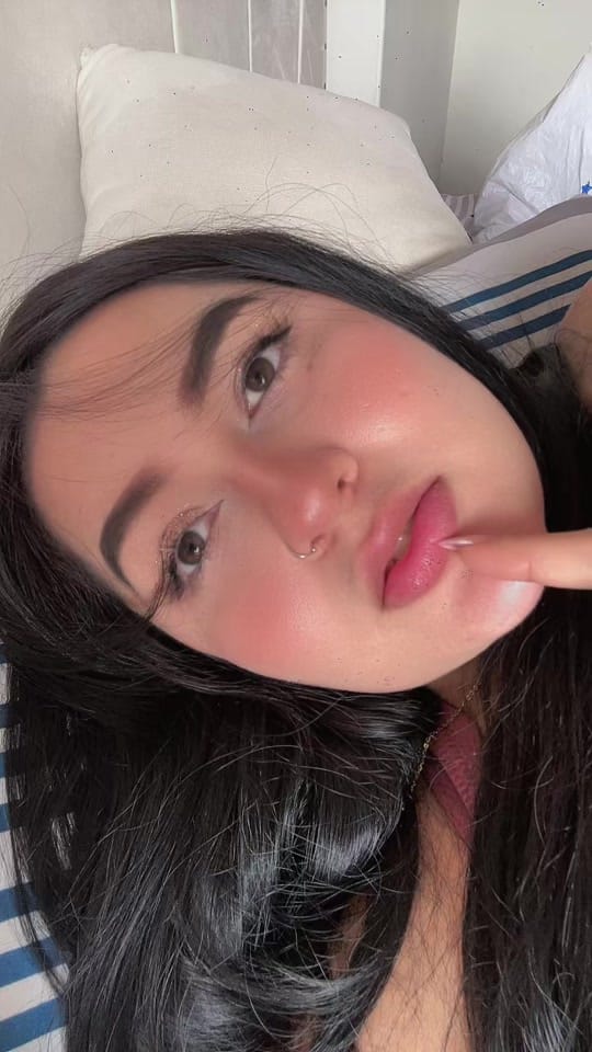 Post 8 by Yessenia Yrene on TikTok (video)