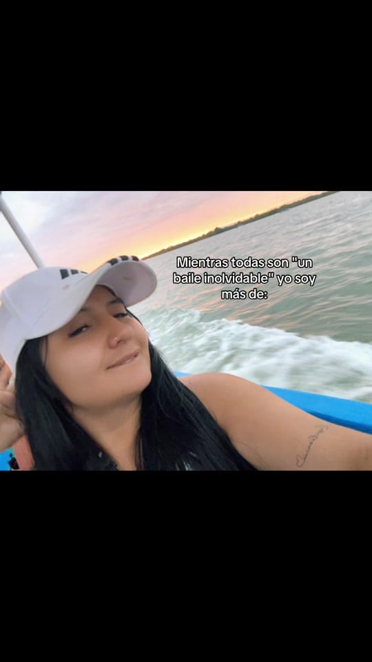 Post 2 by Yessenia Yrene on TikTok (video)