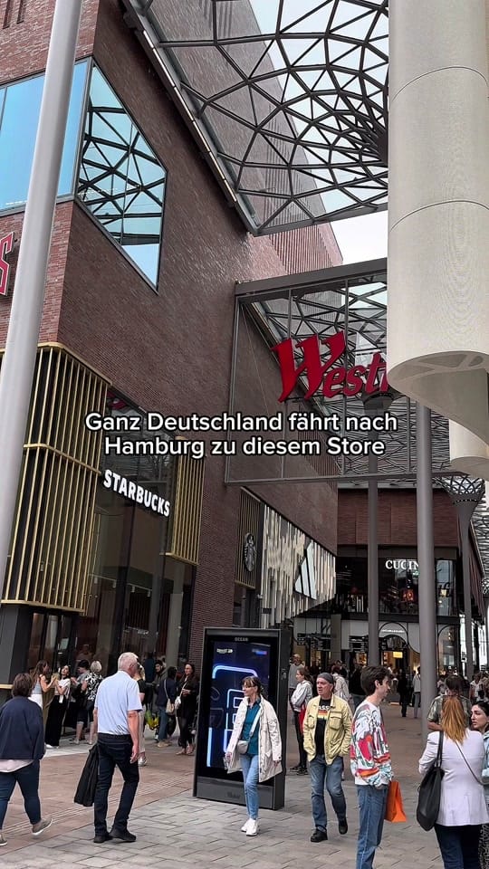 Post 8 by Featurestores on TikTok (video)