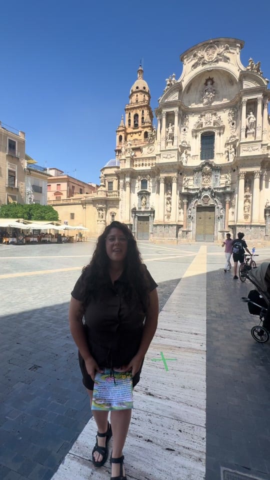 Post 4 by Davinia Fructuoso on TikTok (video)