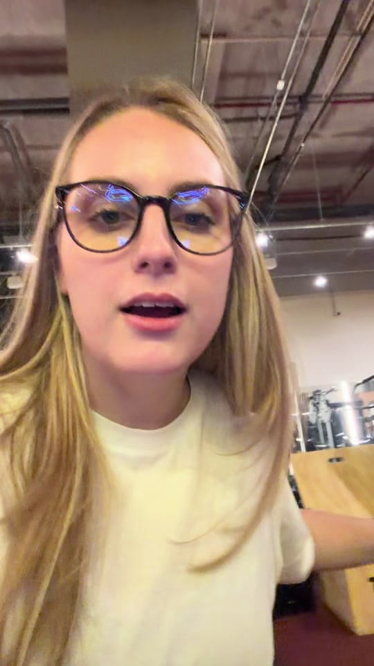 Post 5 by Amanda Navarro on TikTok (video)
