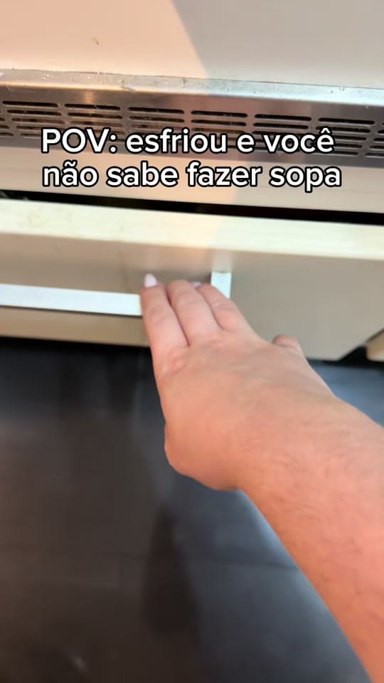 Post 2 by Amanda Navarro on TikTok (video)