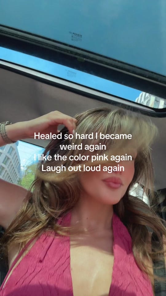 Post 10 by Grisi on TikTok (video)