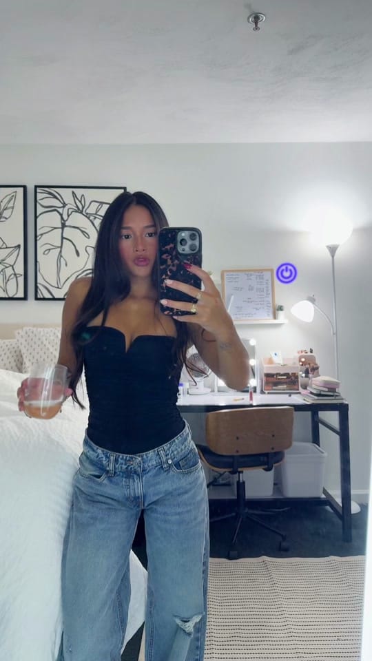 Post 8 by Chloe Potes on TikTok (video)