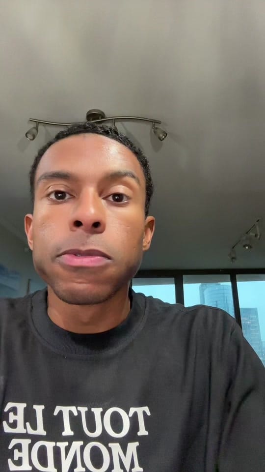 Post 2 by Alex Enrique on TikTok (video)