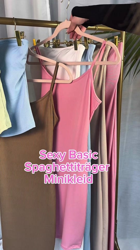 Post 5 by Fashion Style Glamour Outfits on TikTok (video)